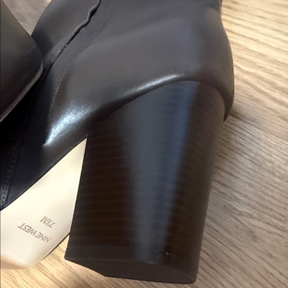 Elegant Brown woman’s  Ankle Boots Nine West size 7 1/2 brown leather . S12 - Picture 7 of 14